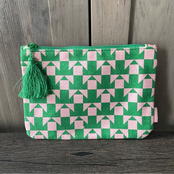 ipsy Handbags - Ipsy Geometrical Cosmetic Bag